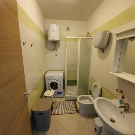 Pizzo Beach Club 90g Apartment *